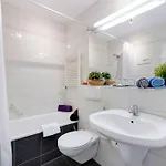 Montago Monteur-apartmenthaus Frankfurt Airport 3*